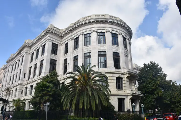 Louisiana_Supreme_Court_in_New_Orleans-scaled